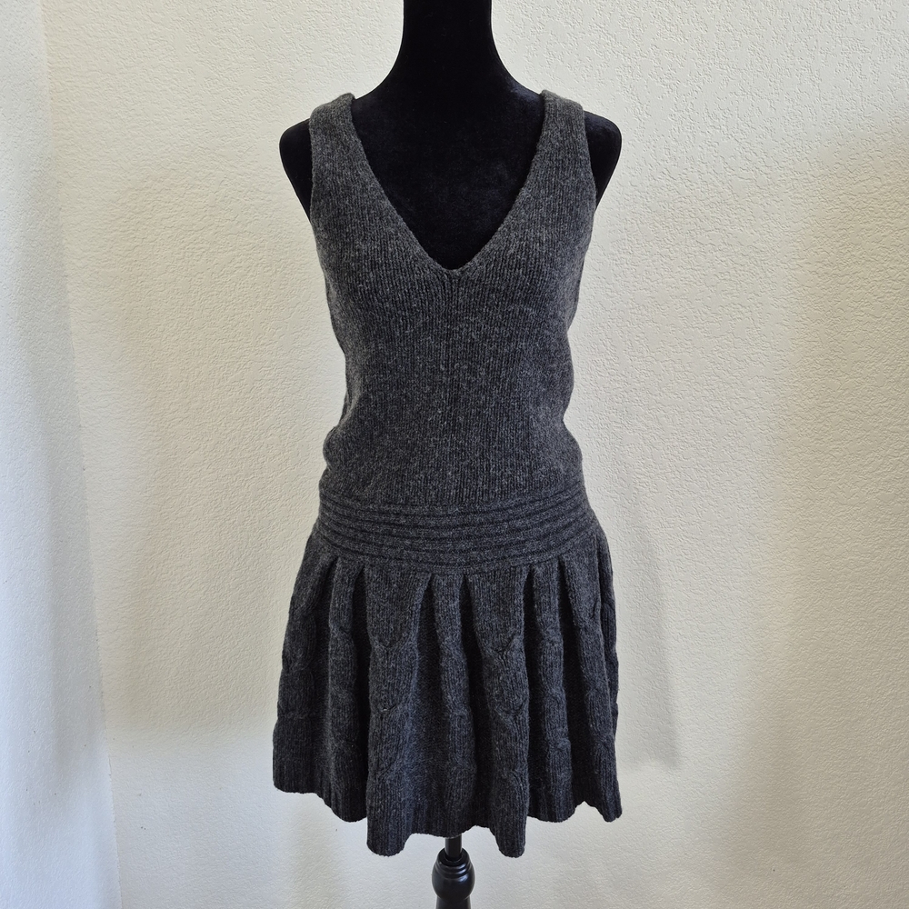 Rare Grey knit dress with V neckline and an A-line skirt
